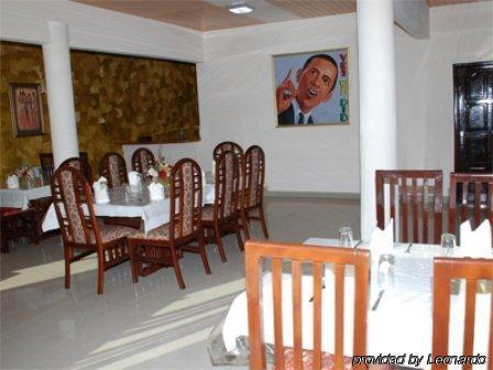 Hôtel Obama à Accra Extérieur photo
