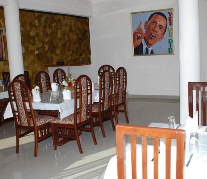 Hôtel Obama à Accra Extérieur photo